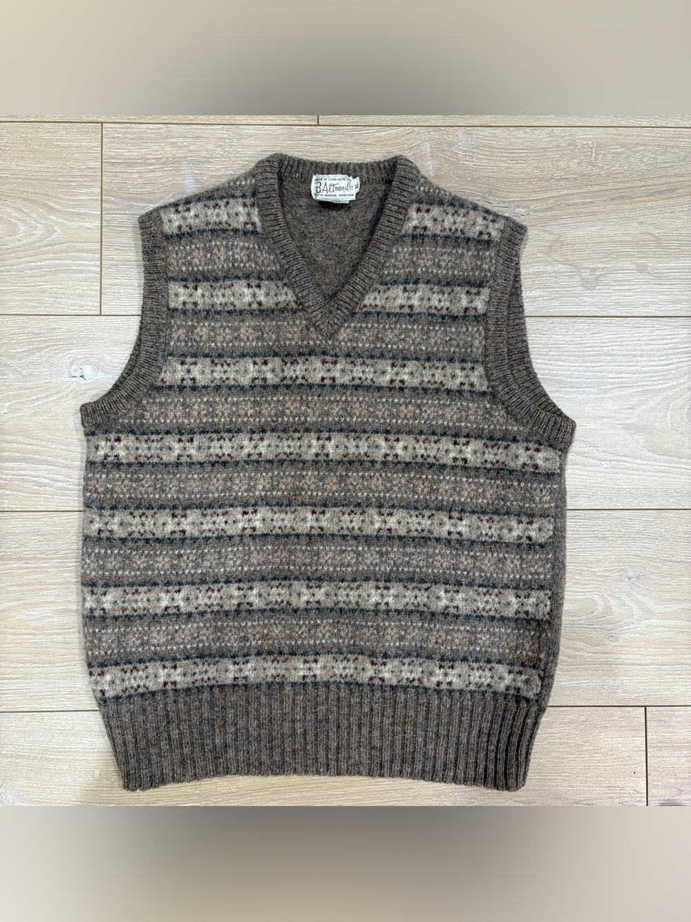 Vintage 70s 80s B. Altman Fair Isle 100% Wool Vest Made in Hong Kong